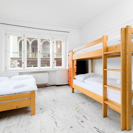 Benedikt City Center Hostel Prague Ngoại thất bức ảnh
