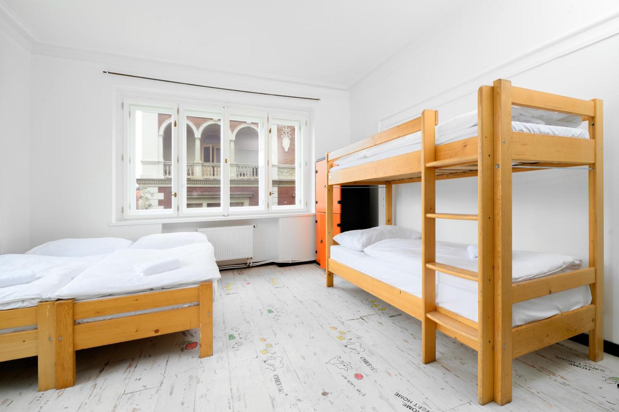 Benedikt City Center Hostel Prague Ngoại thất bức ảnh